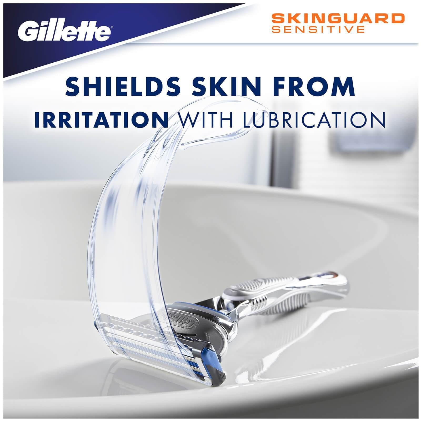 Gillette Men's Skinguard Sensitive Razor Blades - Clinically Tested - 4 Pack