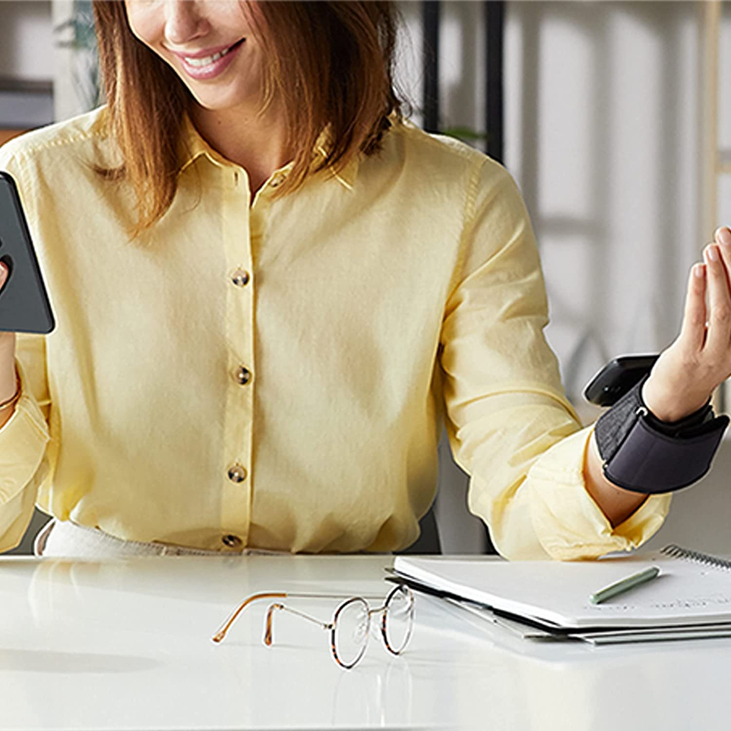 OMRON RS7 Intelli IT Wrist Blood Pressure Monitor with Positioning Sensor and Bluetooth Connectivity