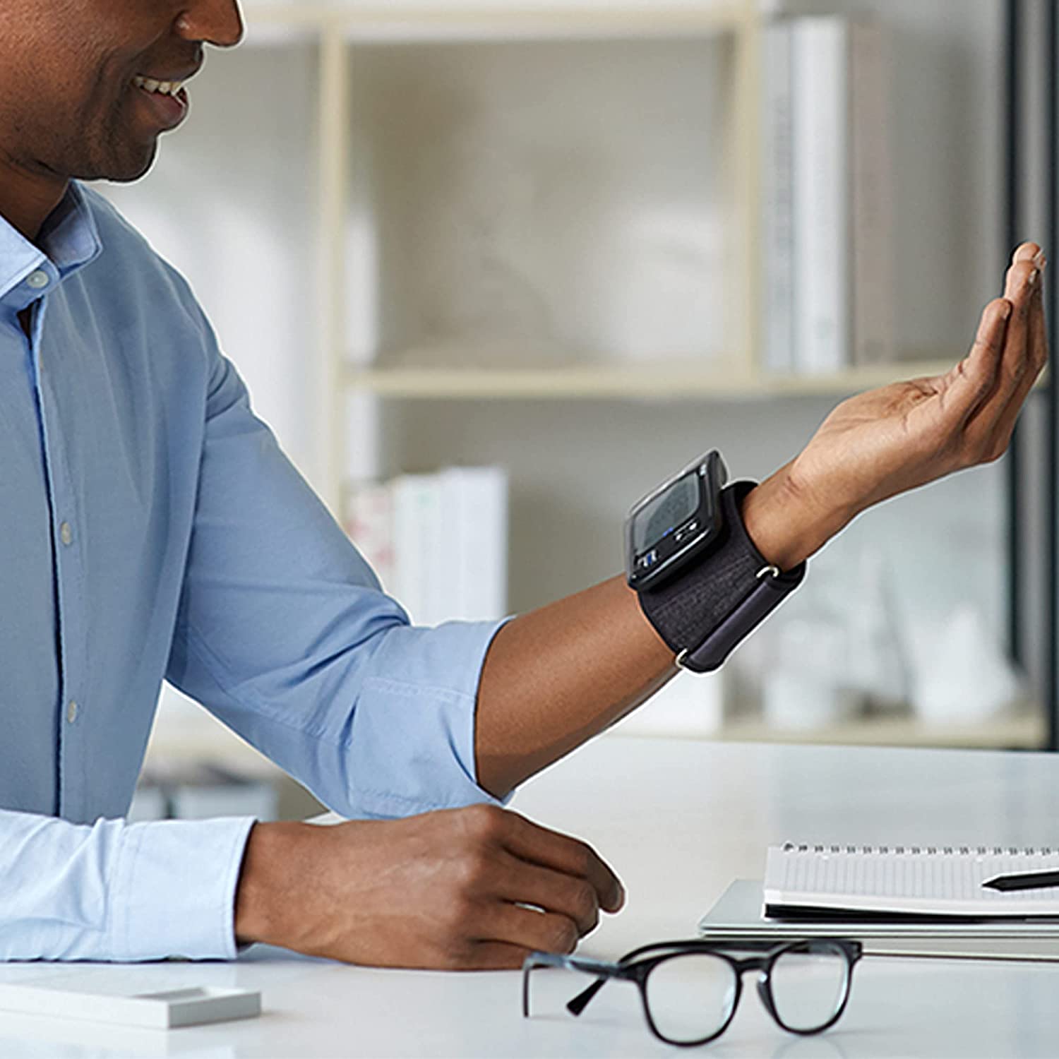 OMRON RS7 Intelli IT Wrist Blood Pressure Monitor with Positioning Sensor and Bluetooth Connectivity