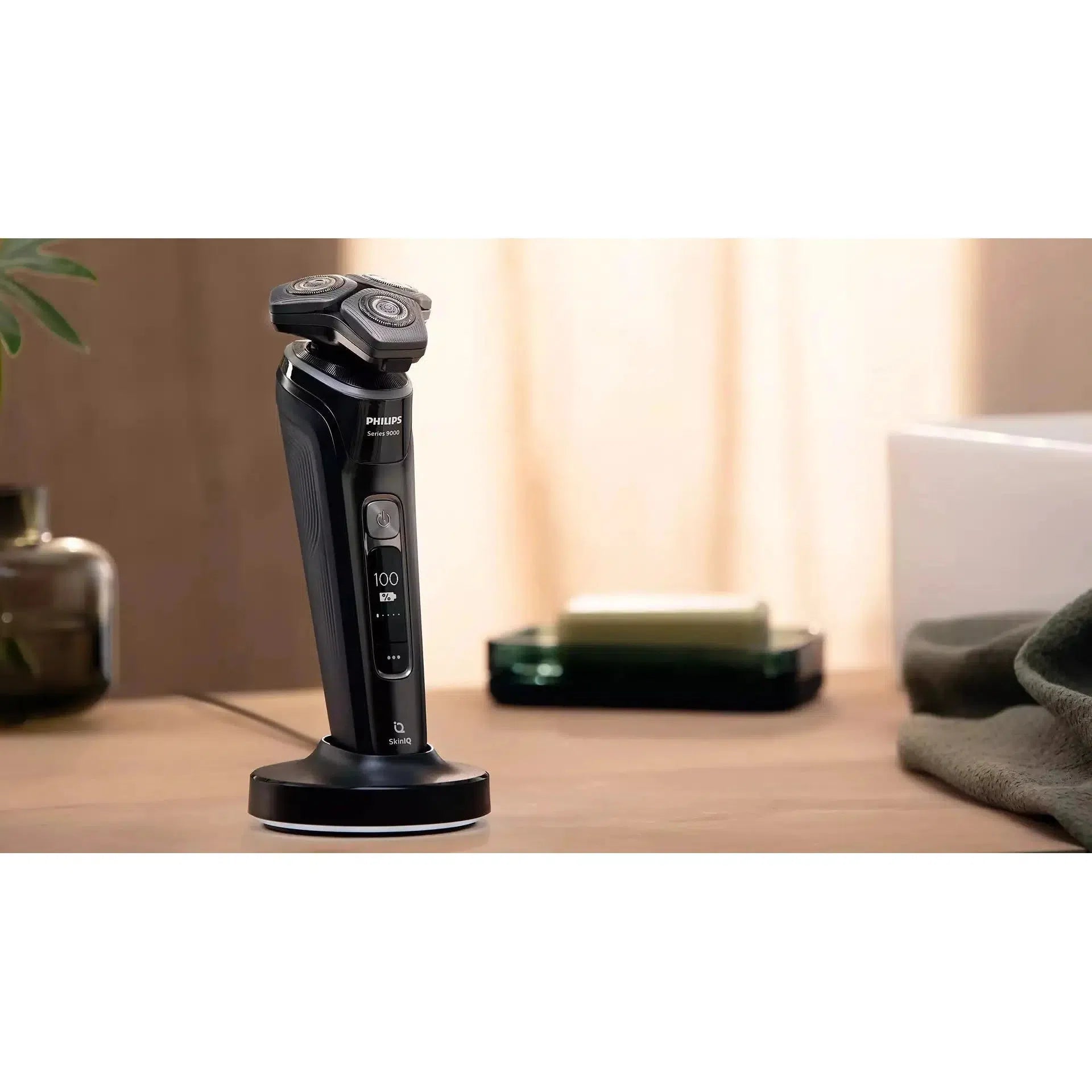 Philips Series 9000 Wet and Dry Electric Shaver S9986/59 with SkinIQ technology