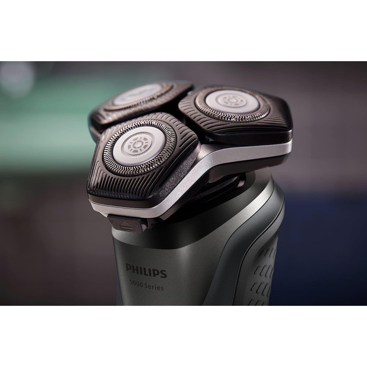 Philips 5000 Series S5887/10 Wet And Dry Electric Shaver with advanced SkinIQ technology