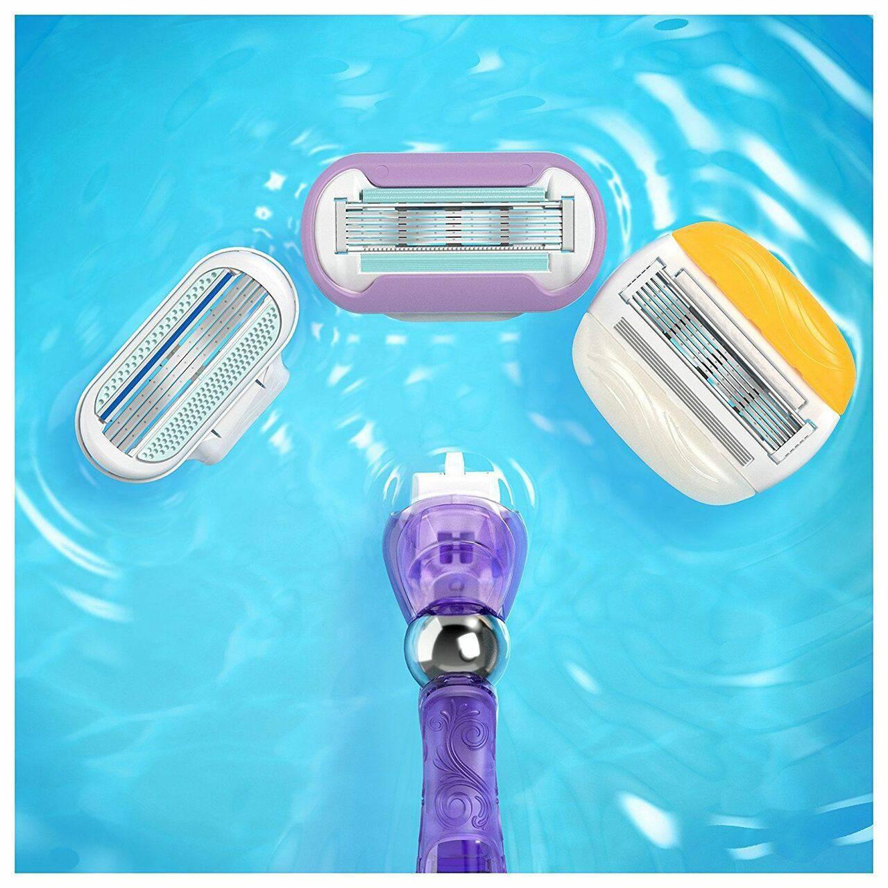 Gillette Venus Extra Smooth Swirl Razor with 3 Blades Pack - Moisture Glide