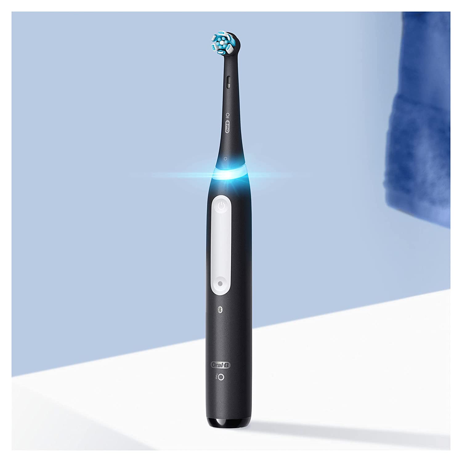 Oral-B iO4 Electric Toothbrush with Revolutionary iO Technology, Black with Travel Case - Healthxpress.ie